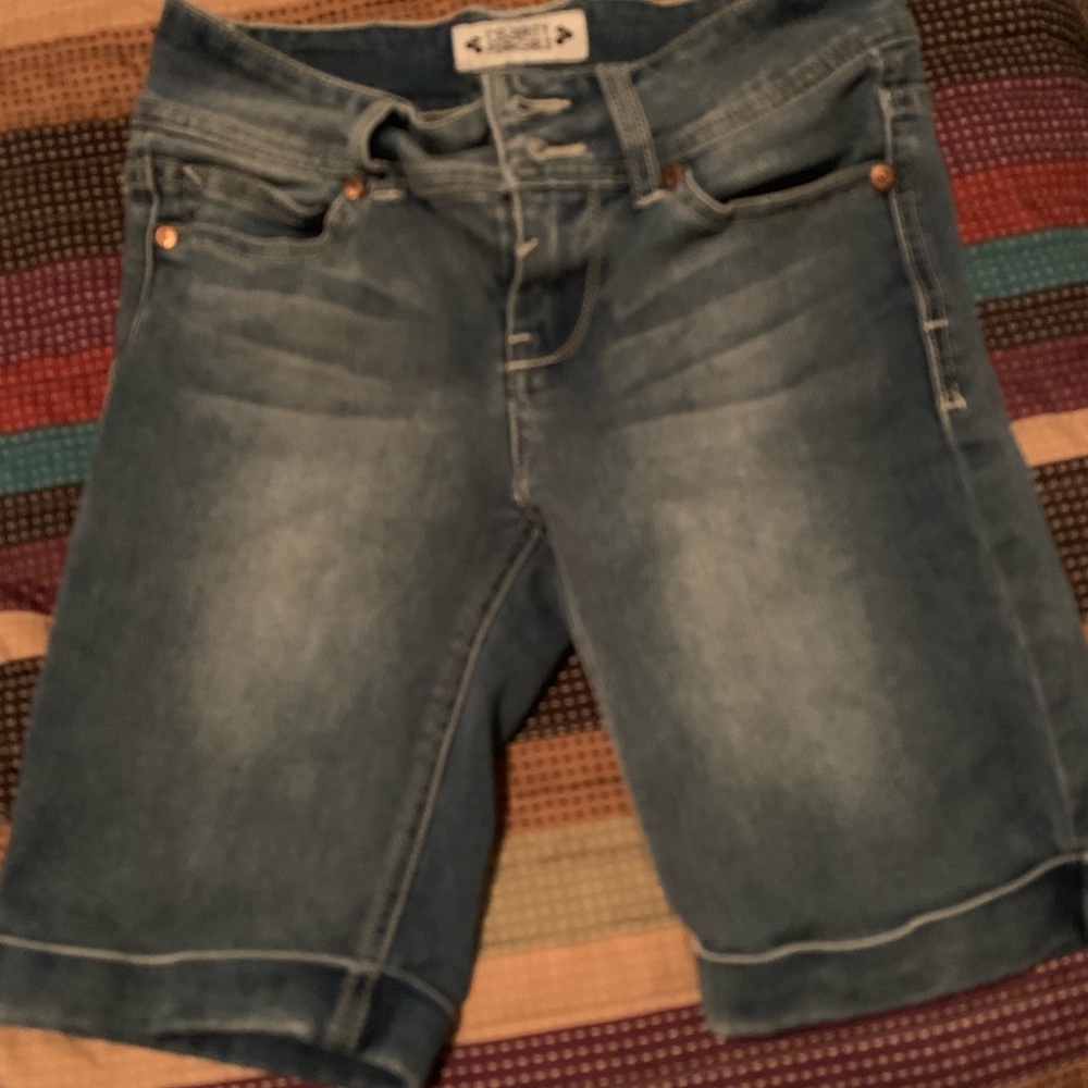 Girl’s shorts